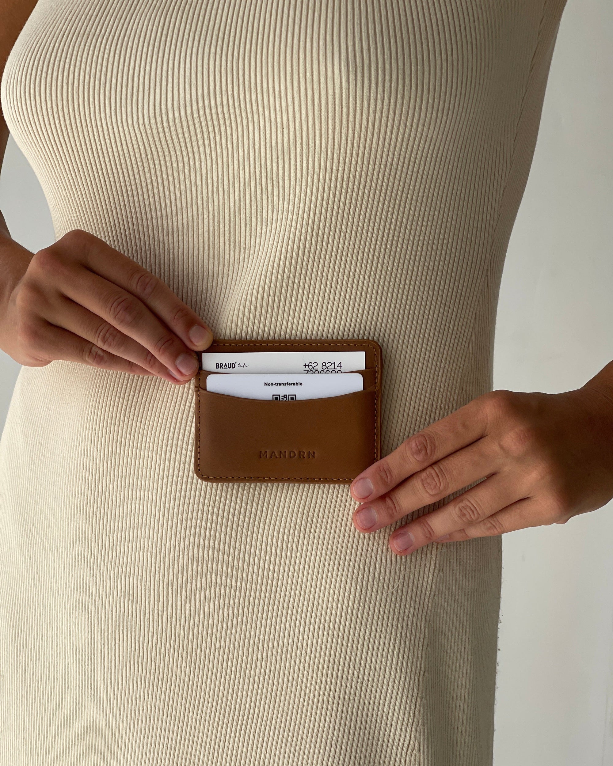 Mandrn Cardholder Luxe - Tan Cardholder