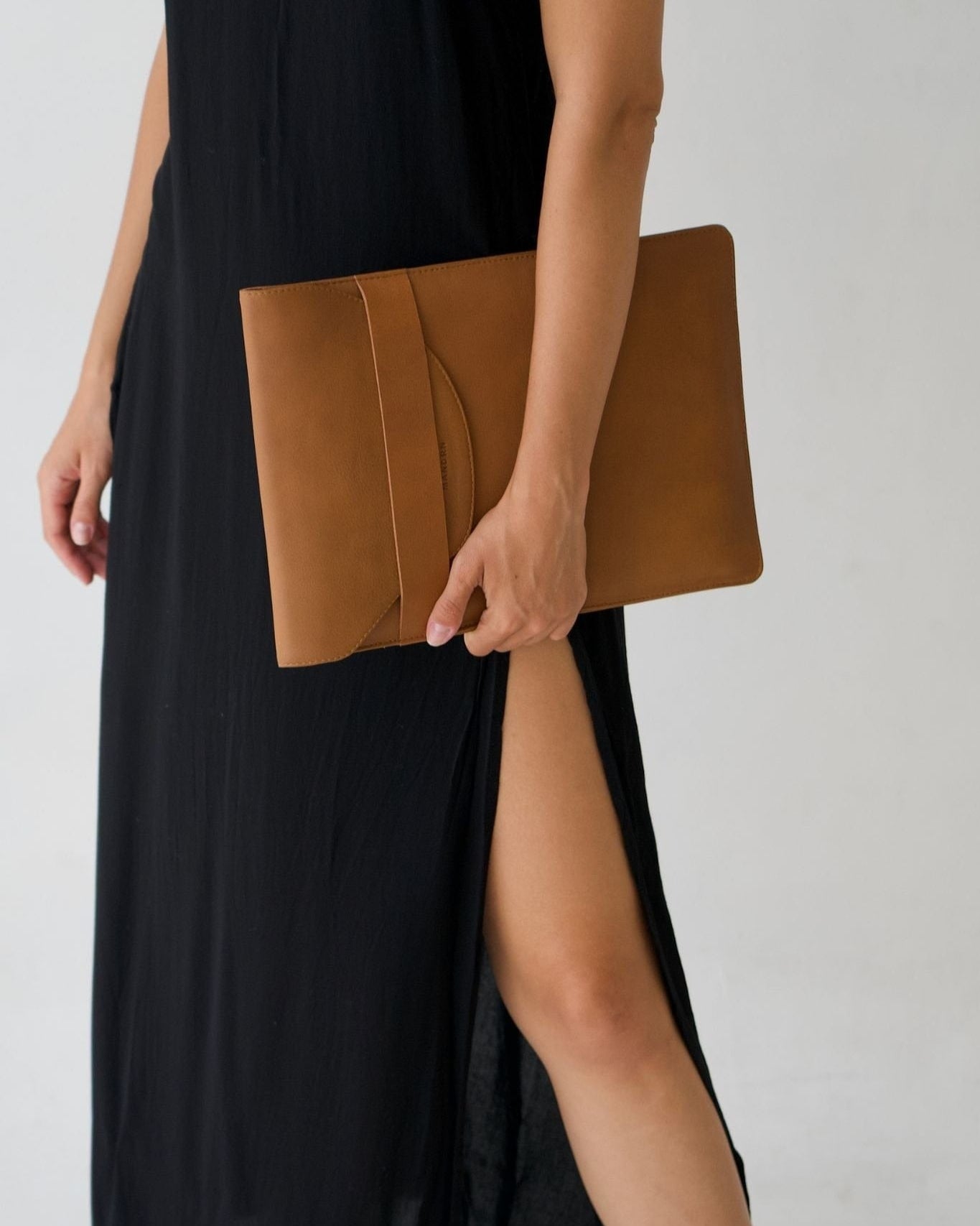 Mandrn Casey Sleeve - Tan Laptop Case