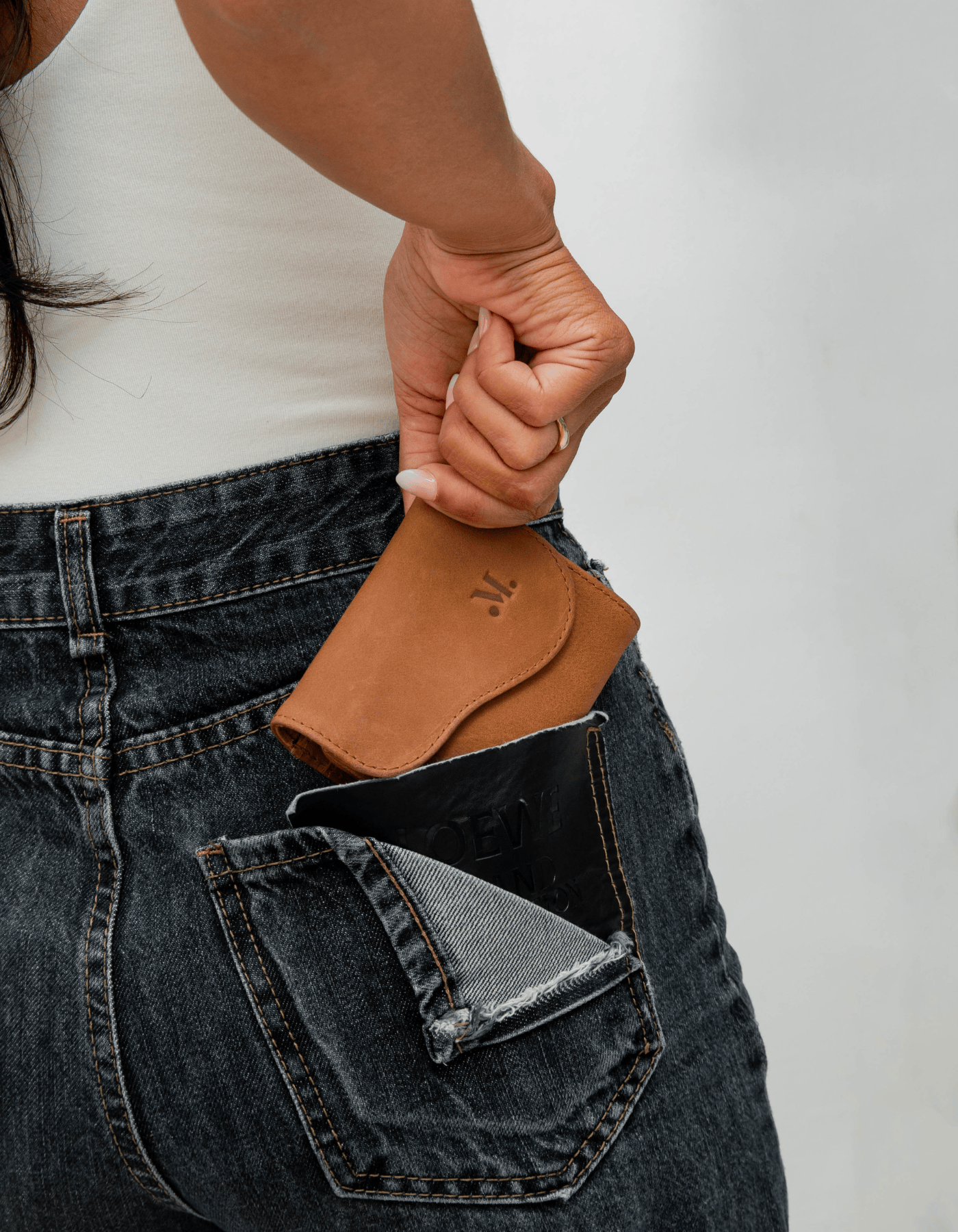 MANDRN | The Noa - Saddle Light Leather Compact Wallet