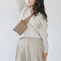 Mandrn Remy - Taupe Fanny Pack