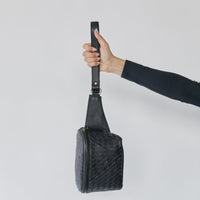 Mandrn Remy Woven - Black Fanny Pack