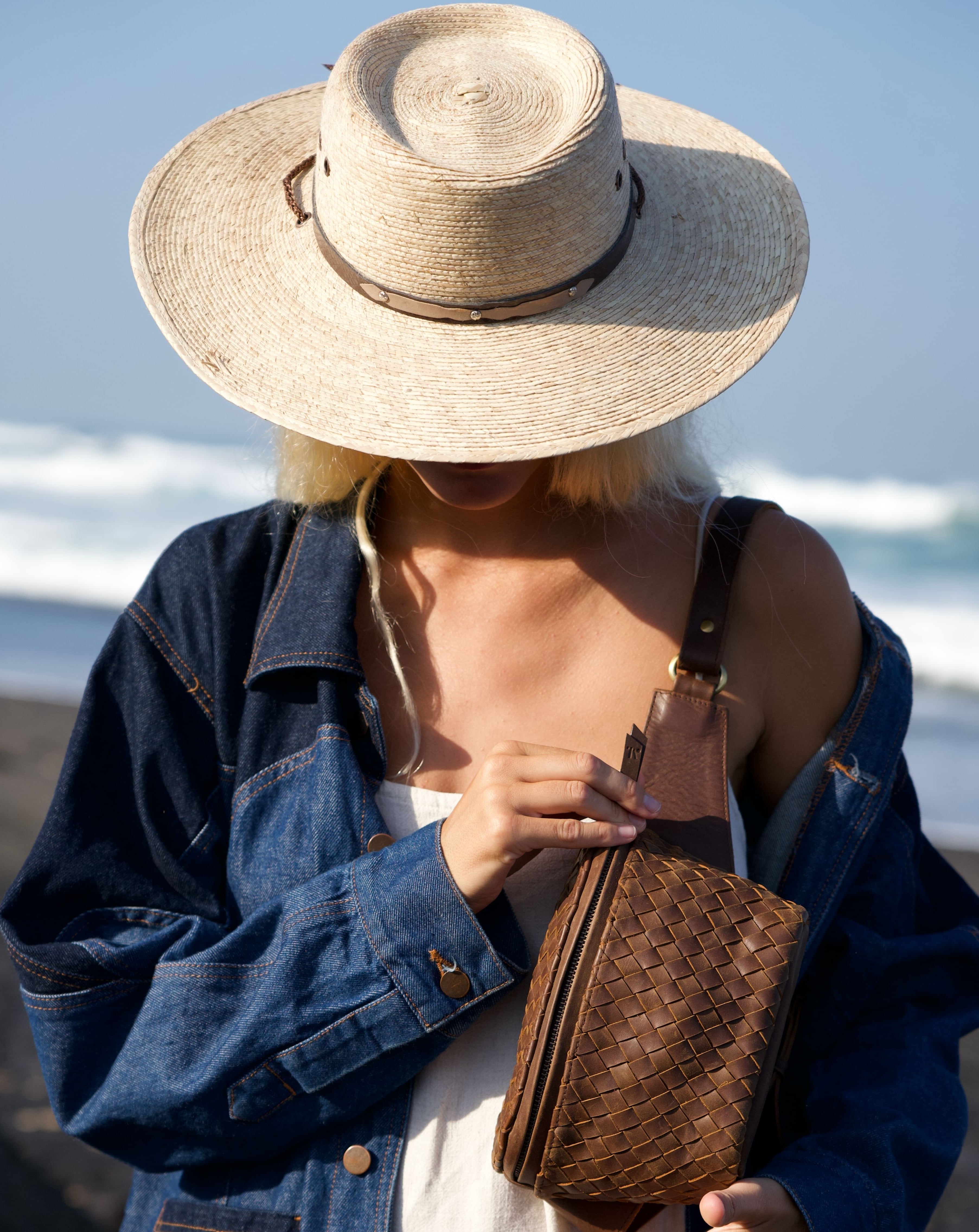 MANDRN  The Woven Remy- Sand Leather Fanny Pack