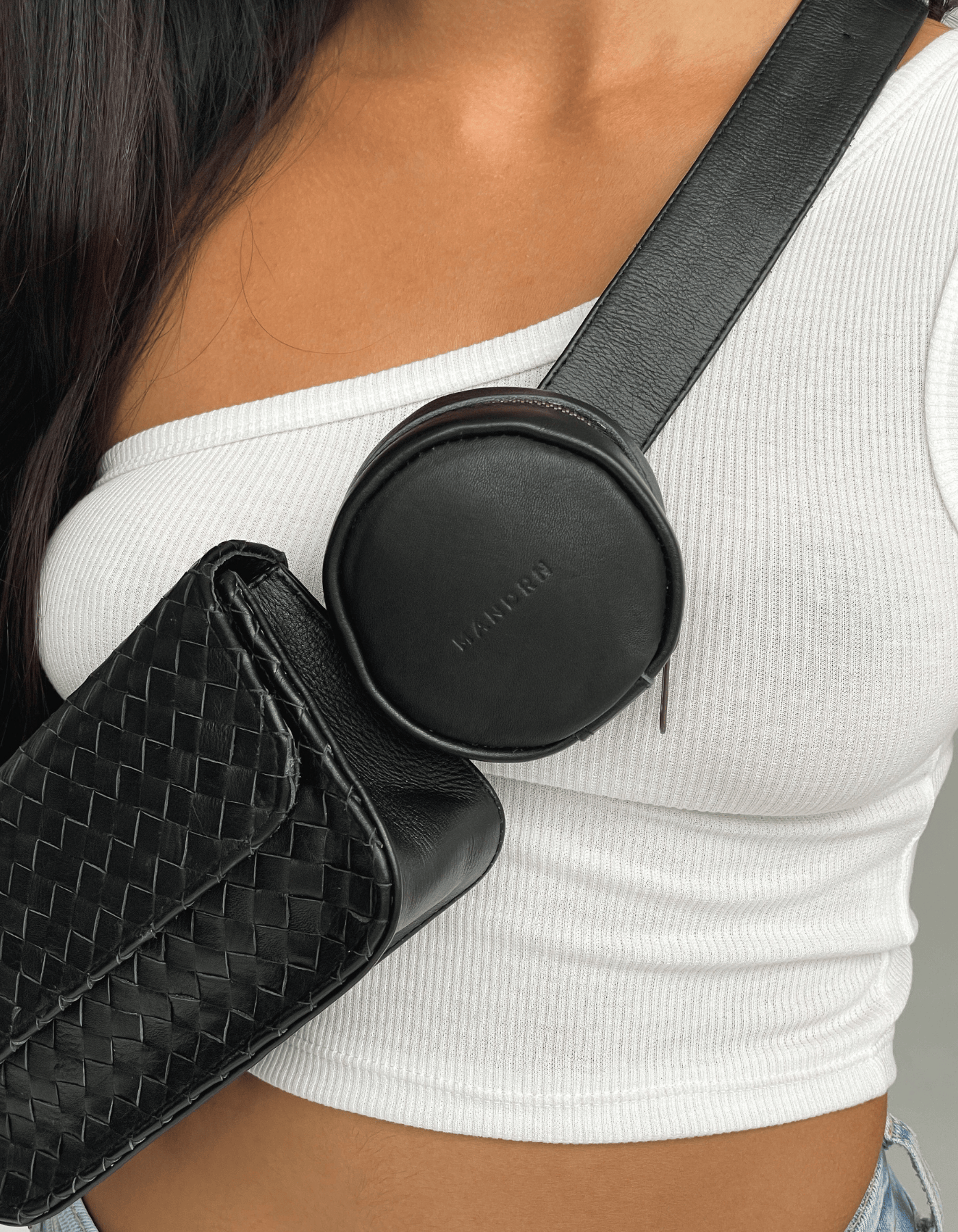 MANDRN | The Rover Circle Pouch - Black Leather