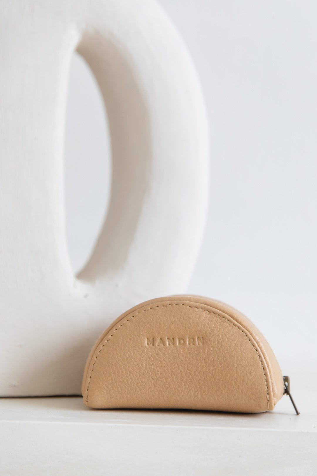 MANDRN | The Rover- Saddle Brown Leather Circle Pouch