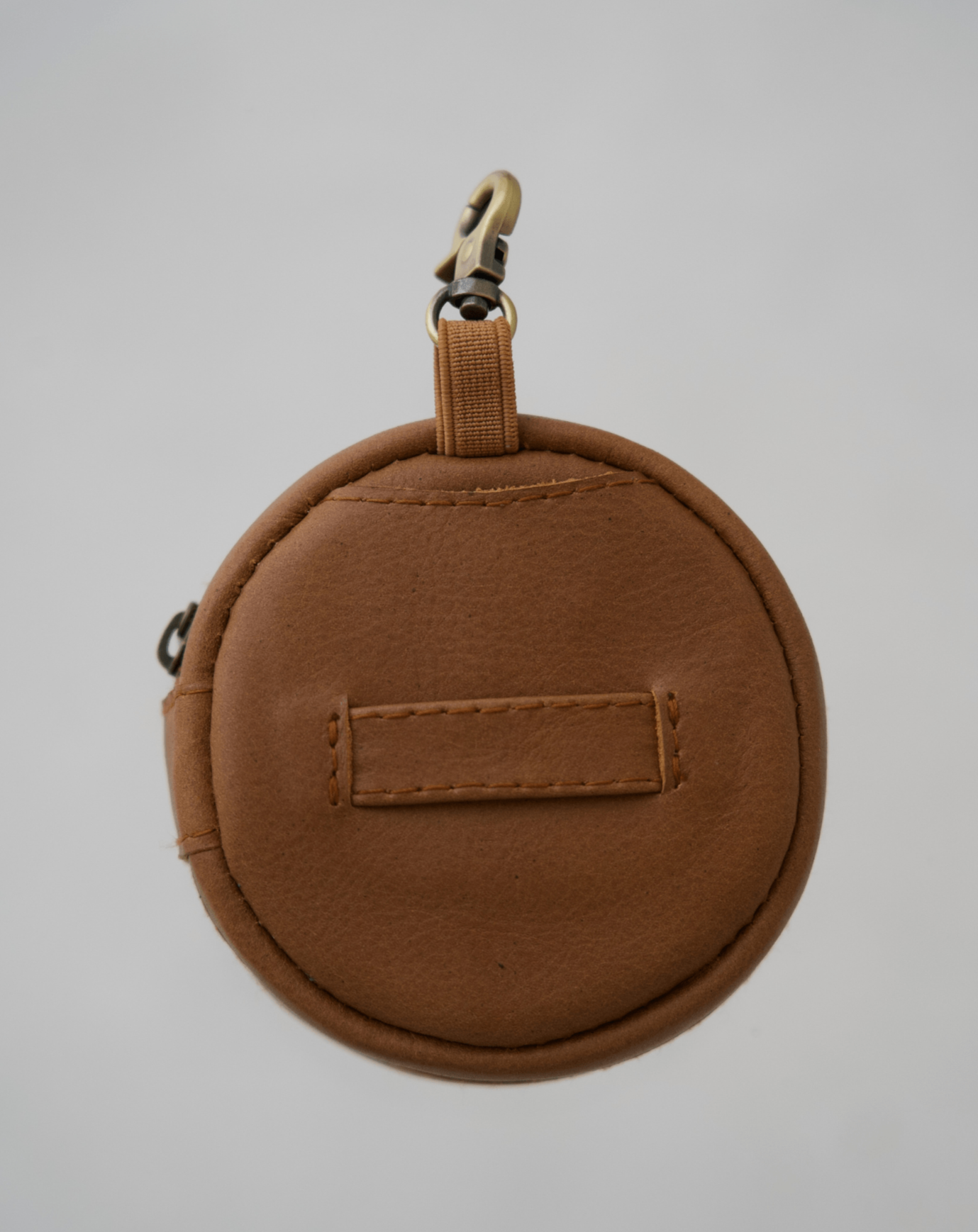 Tan round shop woven purse