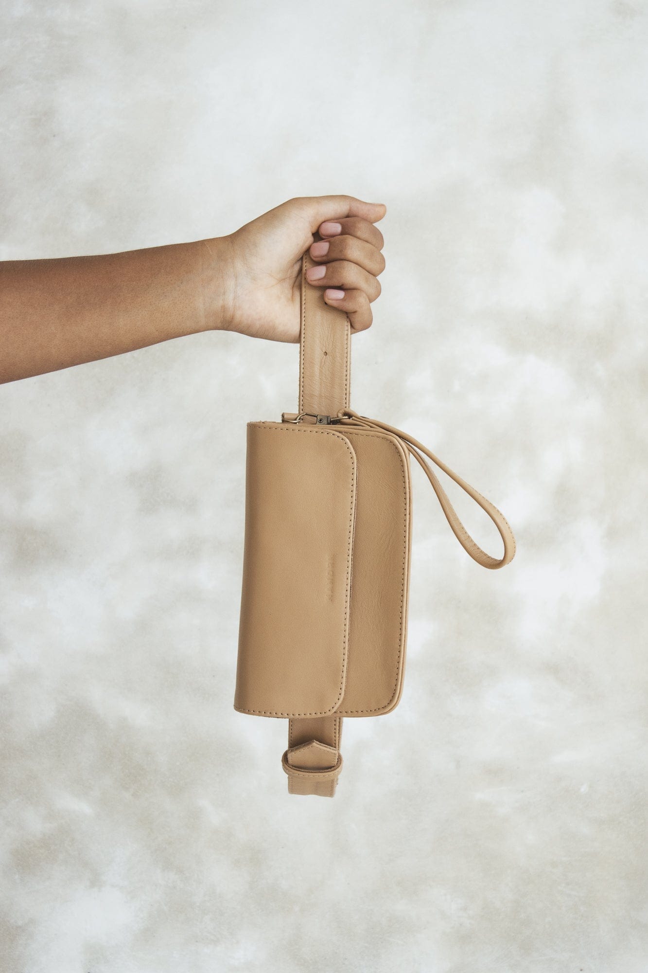 MANDRN | The Ziggy- Sand Leather Belt Bag