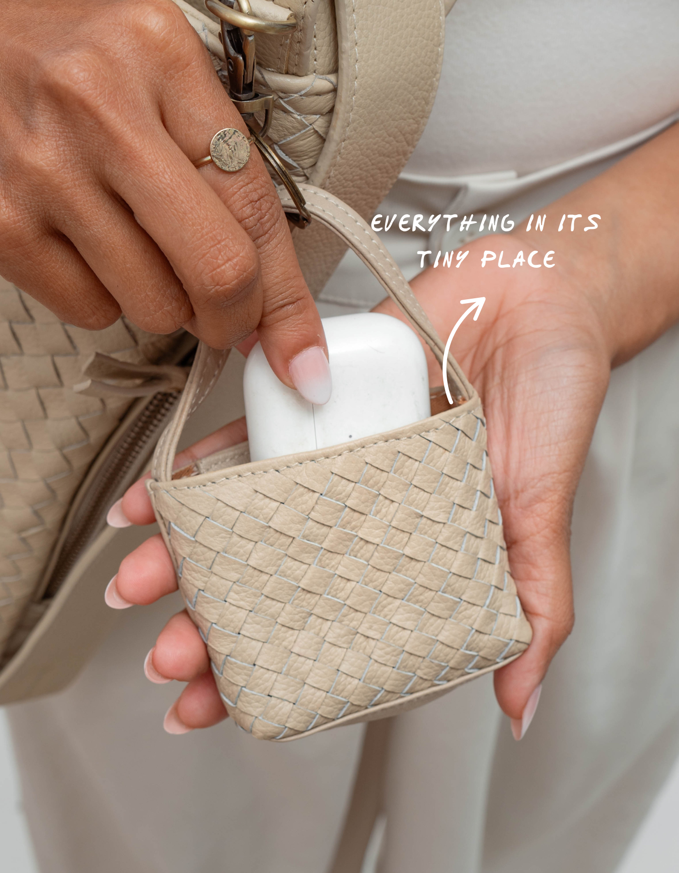 [PRE-ORDER]- Mini Evra - Bone