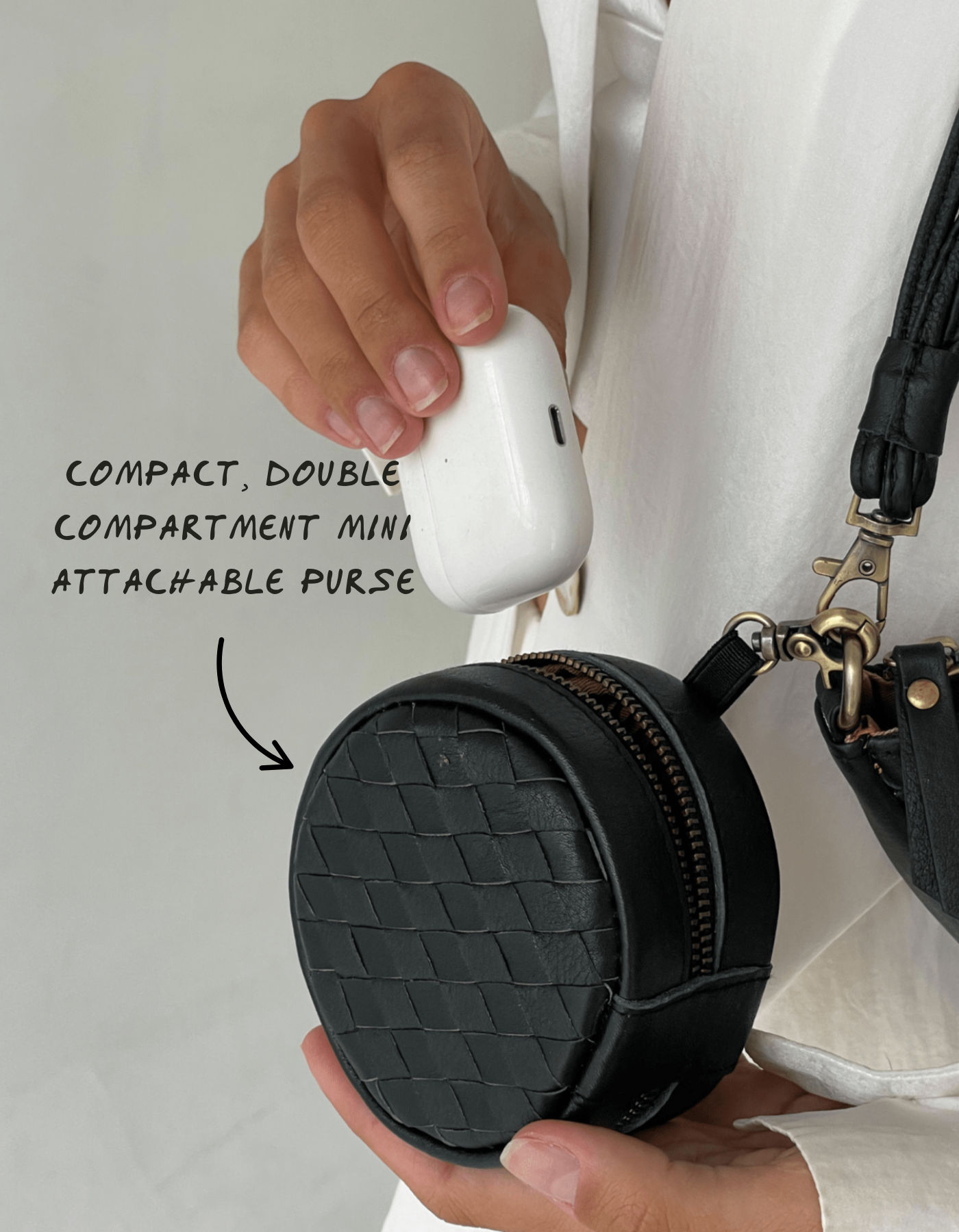 Woven Rover Circle Pouch - Black