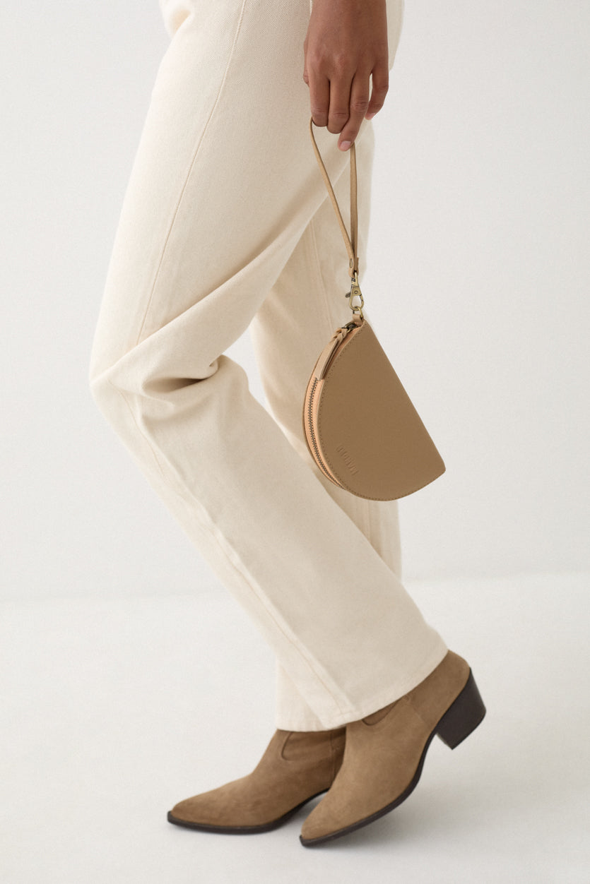 Wedge Wallet - Sand