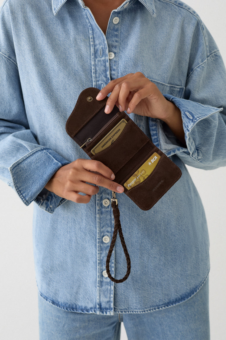 [PRE-ORDER] Noa - Espresso Suede