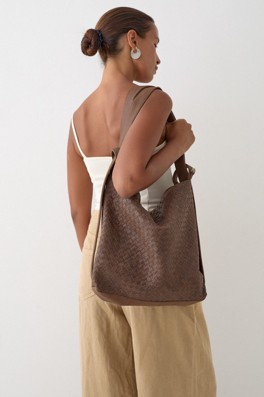 [PRE-ORDER] Woven Evra Tote - Saddle (Dark)