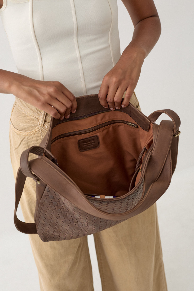[PRE-ORDER] Woven Evra Tote - Saddle (Dark)