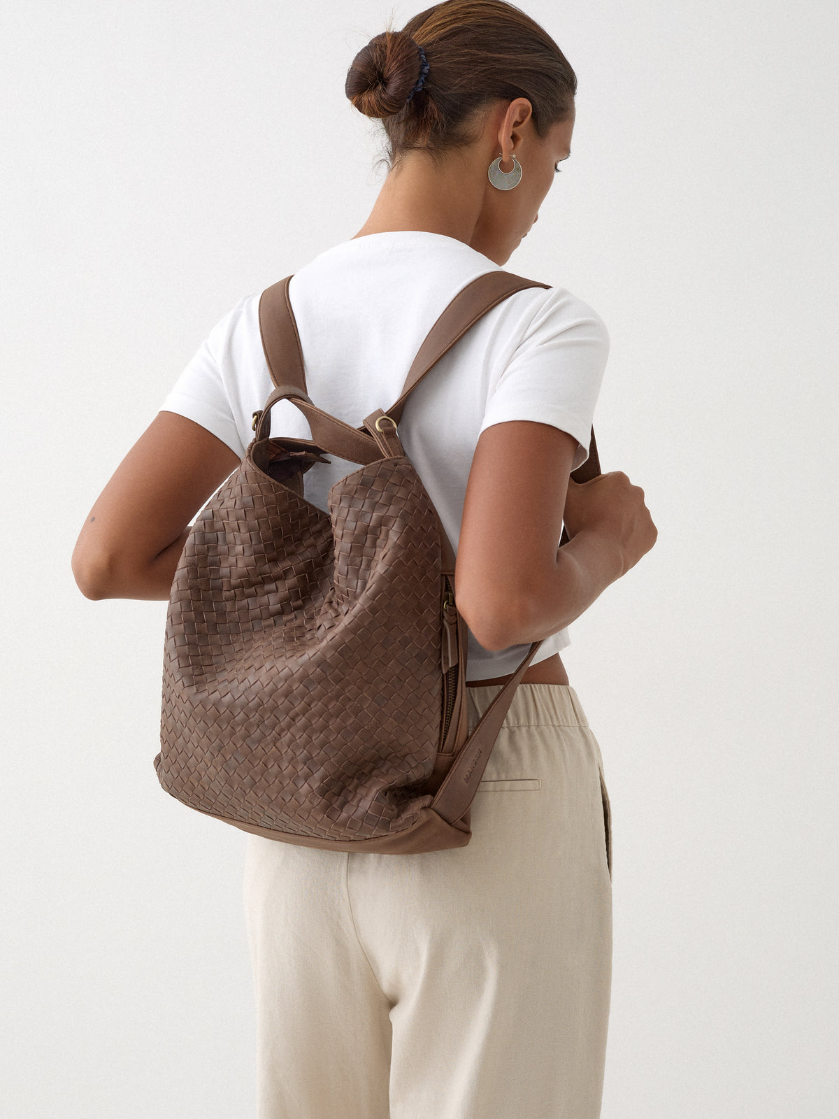 [PRE-ORDER] Woven Evra Tote - Saddle (Dark)
