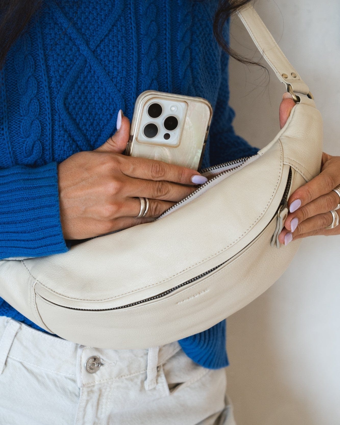 Mandrn Atlas - Bone Fanny Pack