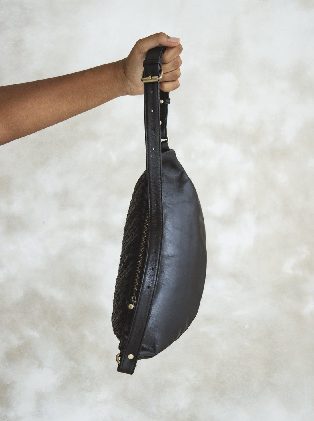 MANDRN | The Atlas- Black Leather Fanny Pack