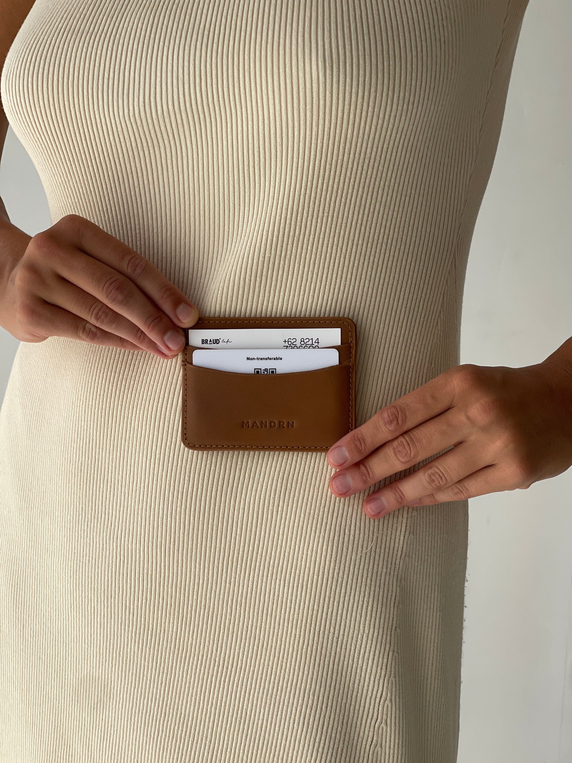 Mandrn Cardholder Luxe - Tan Cardholder