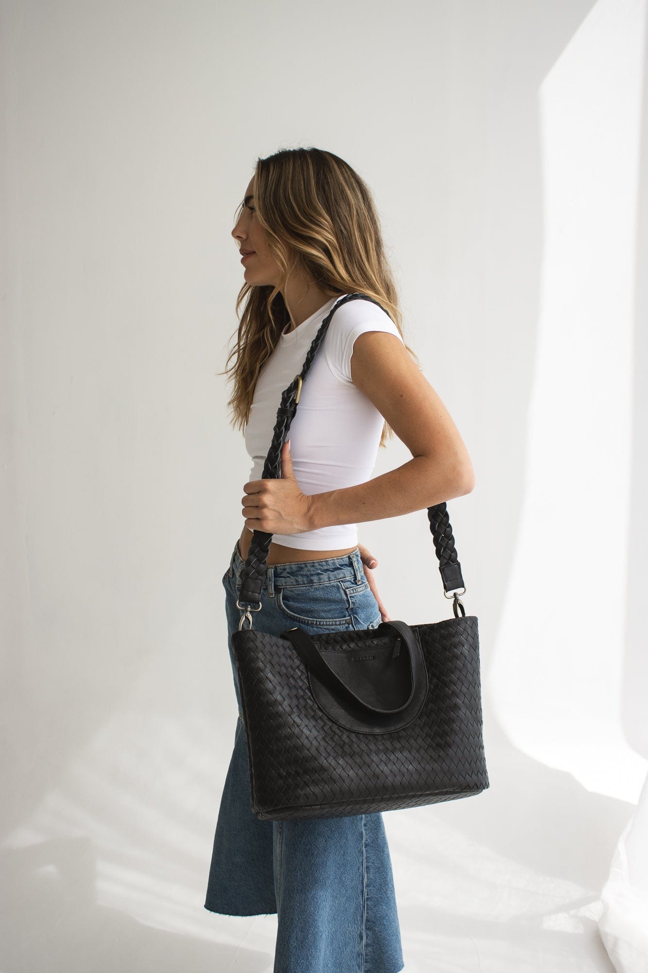 Mandrn Carry Woven Strap- Black Belt Bag