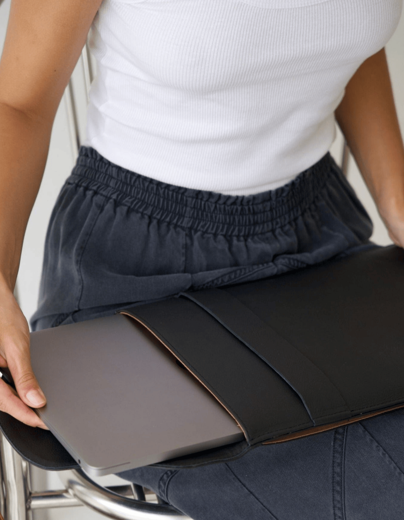 Mandrn Casey Sleeve - Black Laptop Case