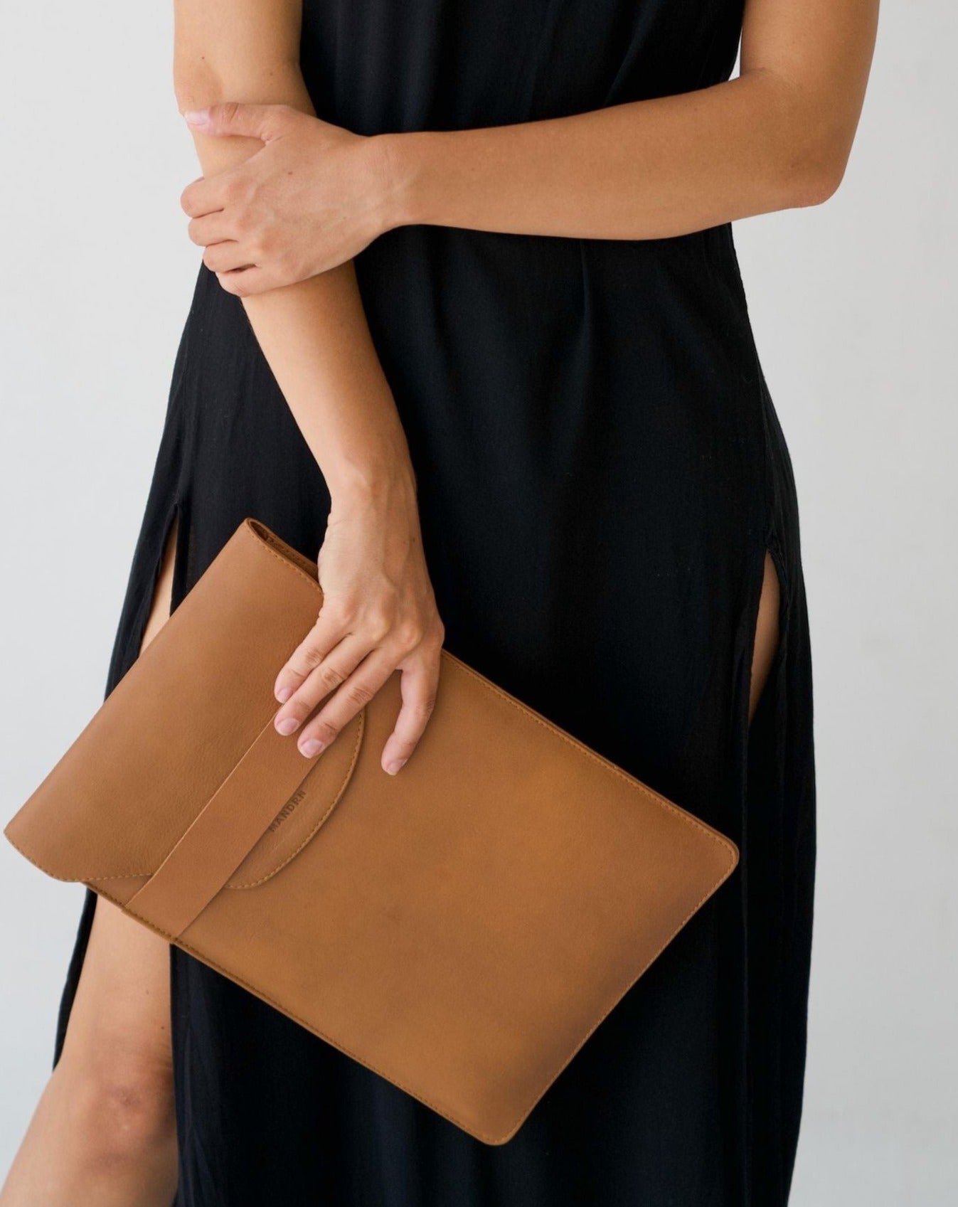 Mandrn Casey Sleeve - Tan Laptop Case