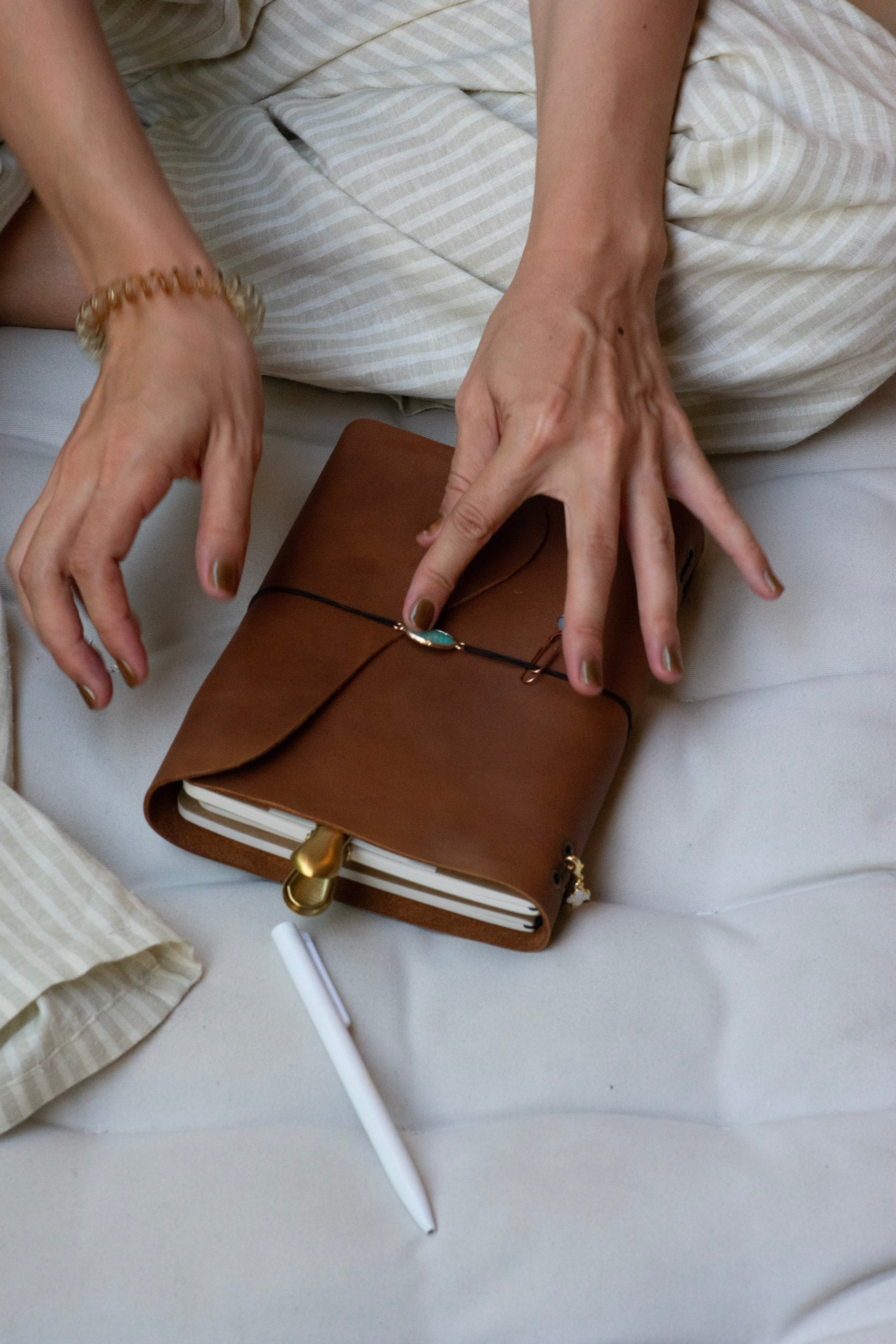 Mandrn Cove Journal – Saddle Light Journal
