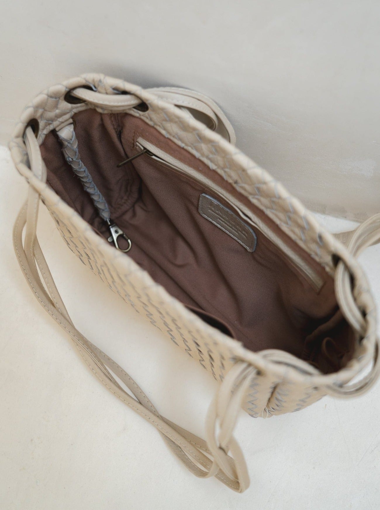 Mandrn Lou Woven - Bone Bag