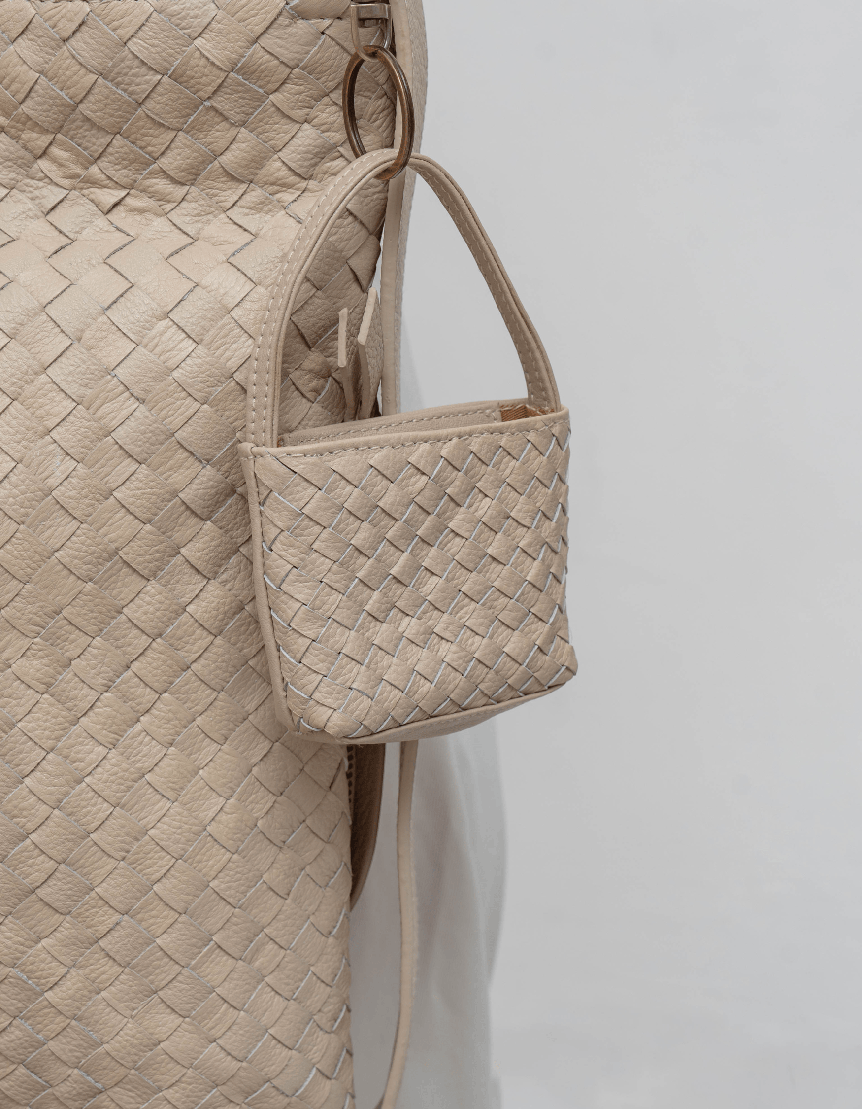 Mandrn Mini Evra - Bone Keychain