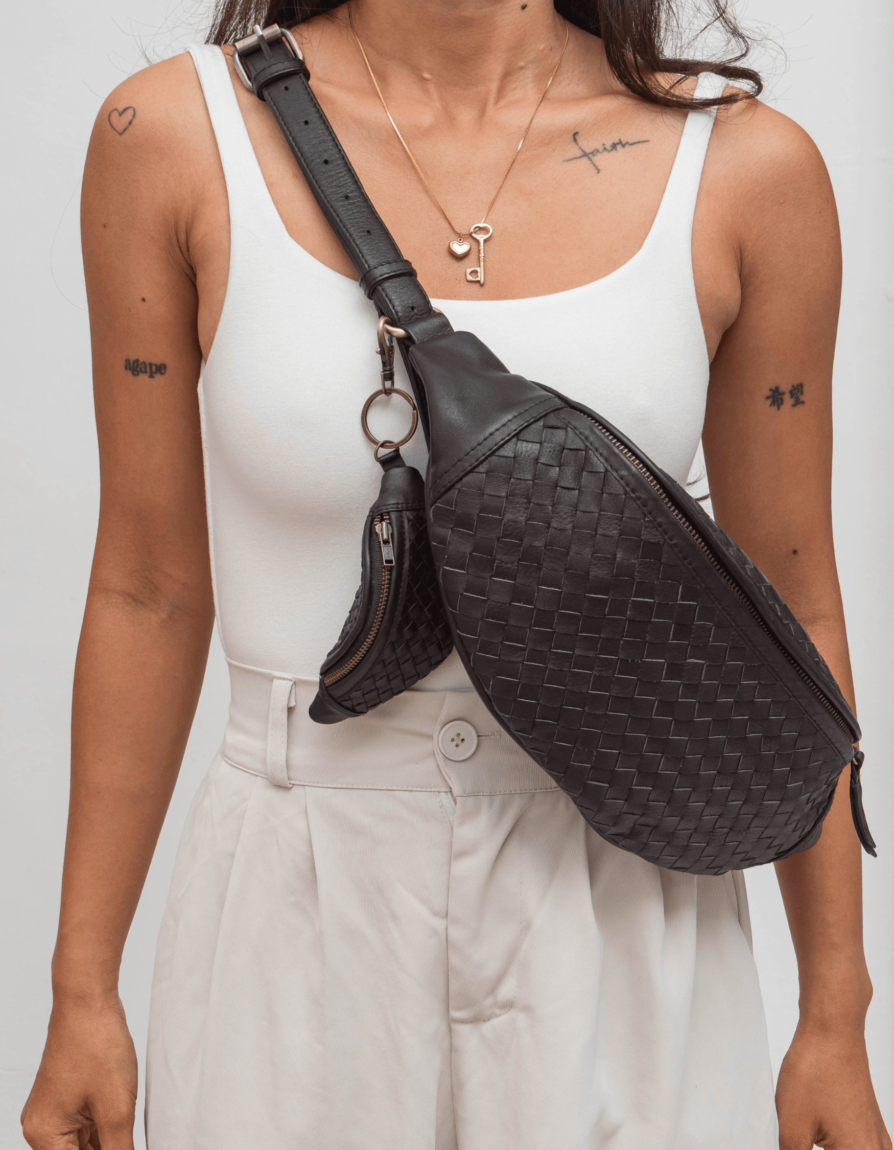 Mandrn Mini Woven Atlas - Black Keychain