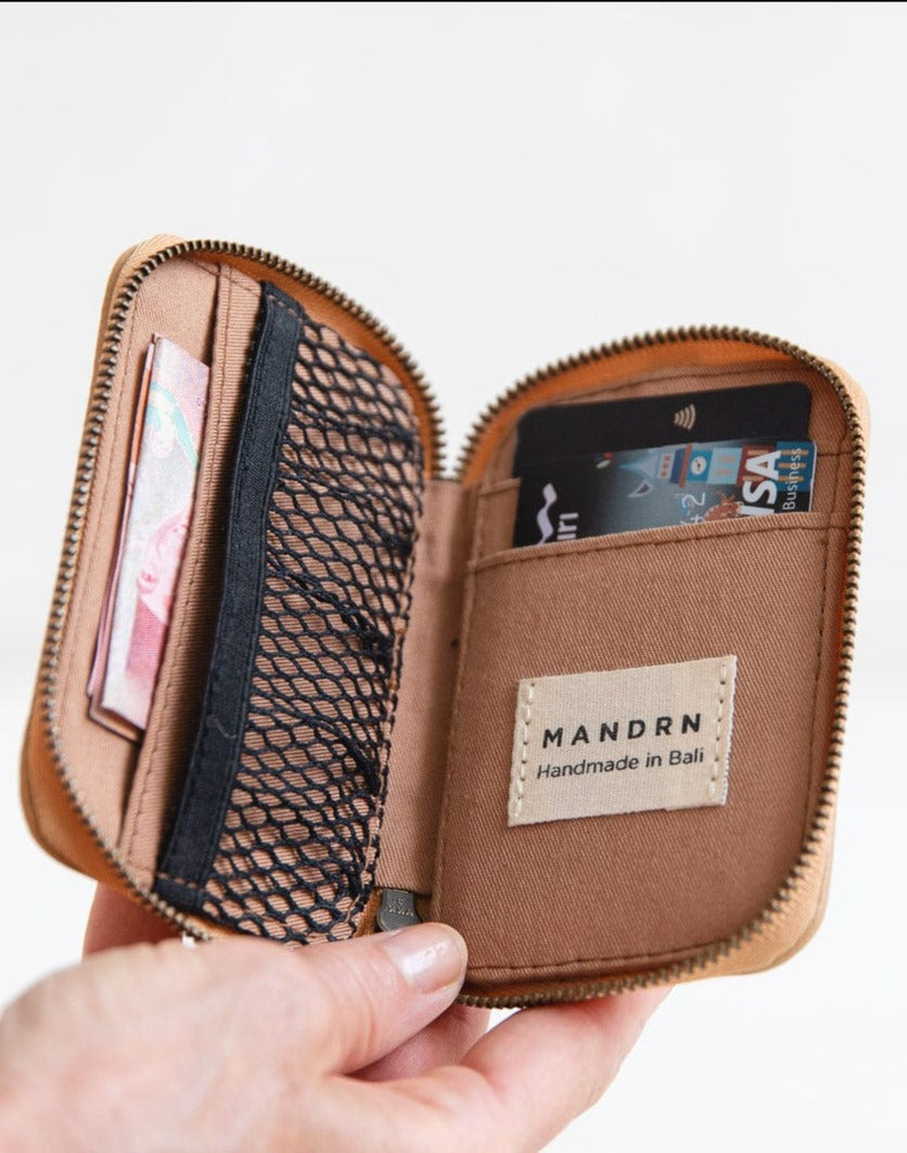 Mandrn Monet Wallet - Sand Wallets & Money Clips