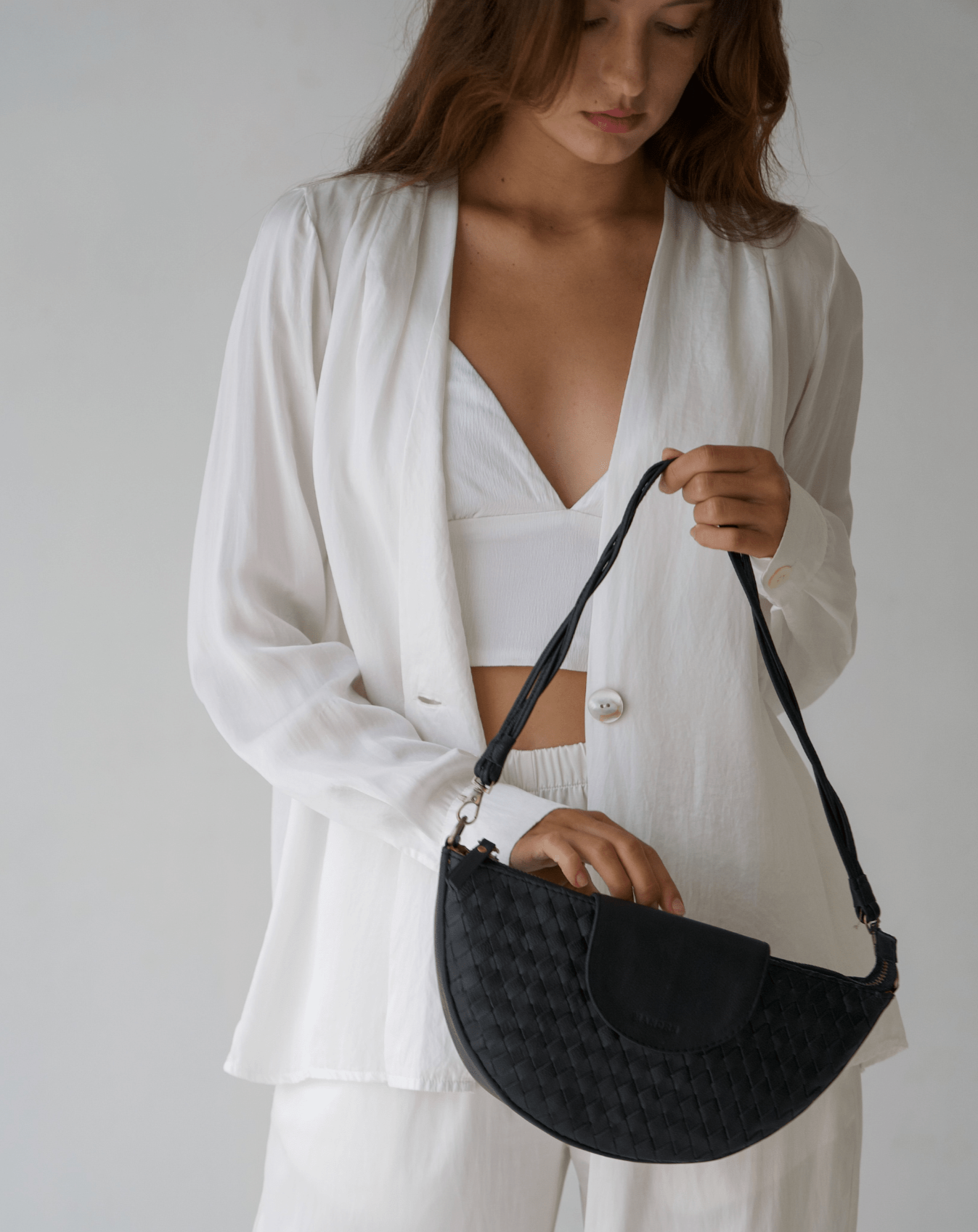 Mandrn Naomi Woven - Black Bag