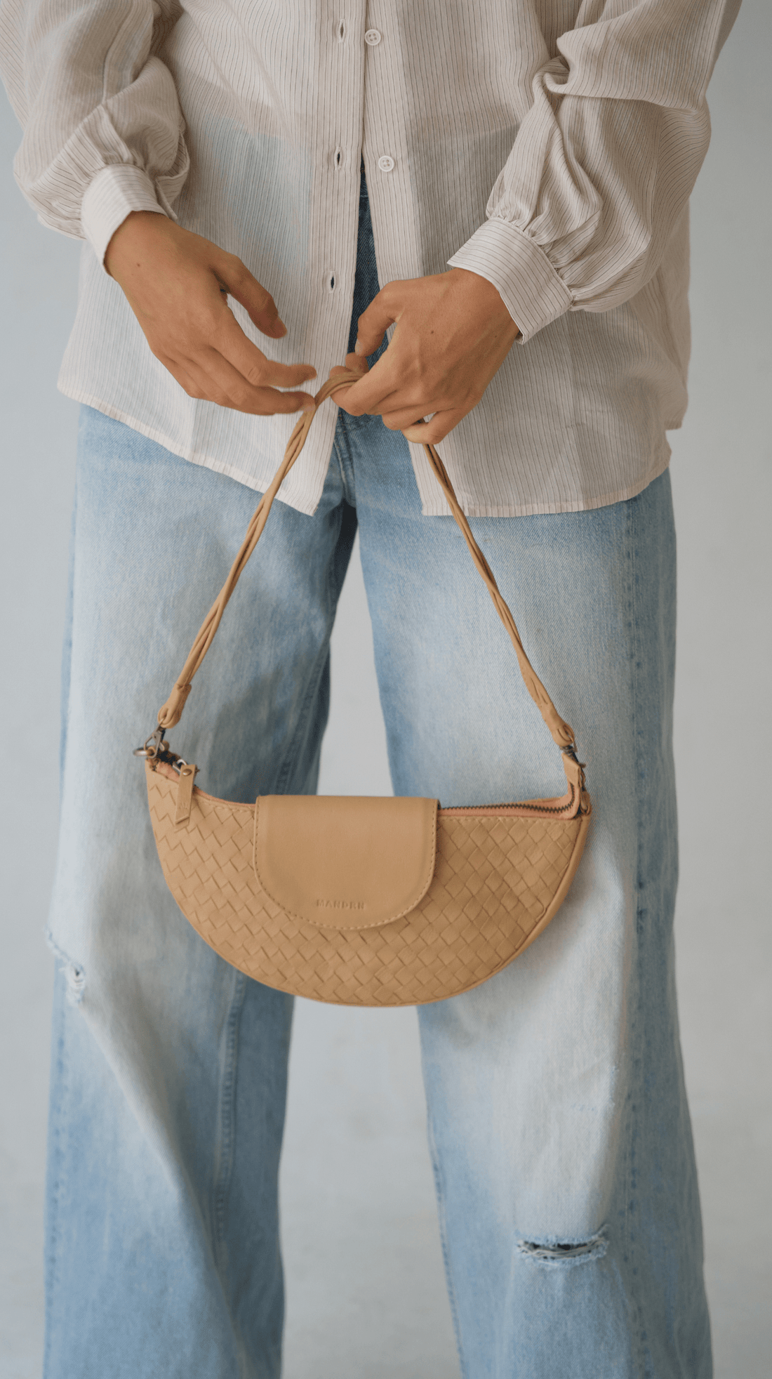 Mandrn Naomi Woven - Sand Bag