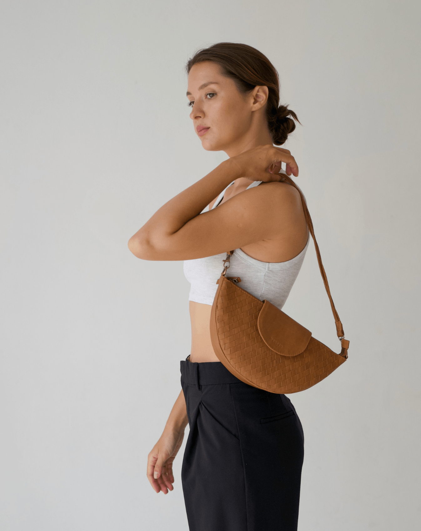 Mandrn Naomi Woven - Tan Bag