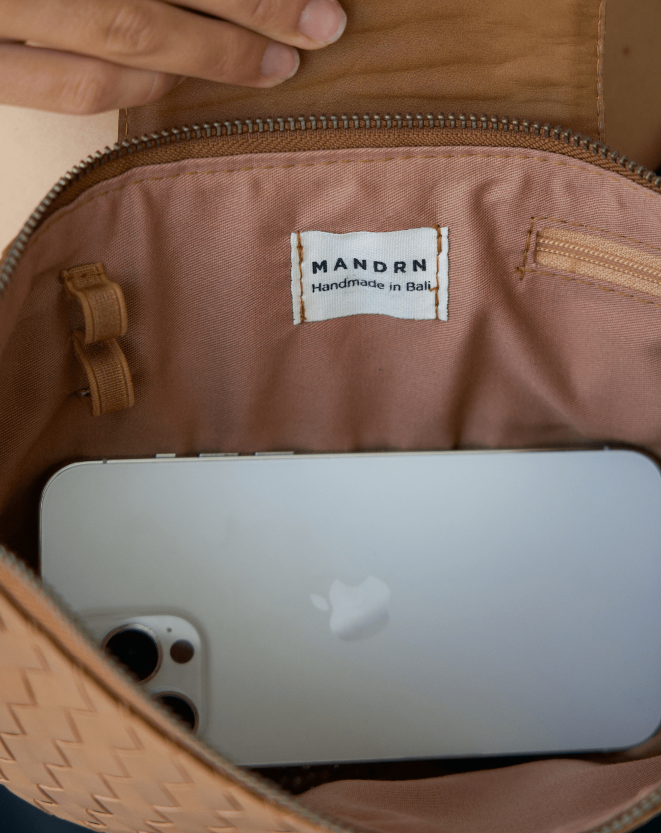 Mandrn Naomi Woven - Tan Bag