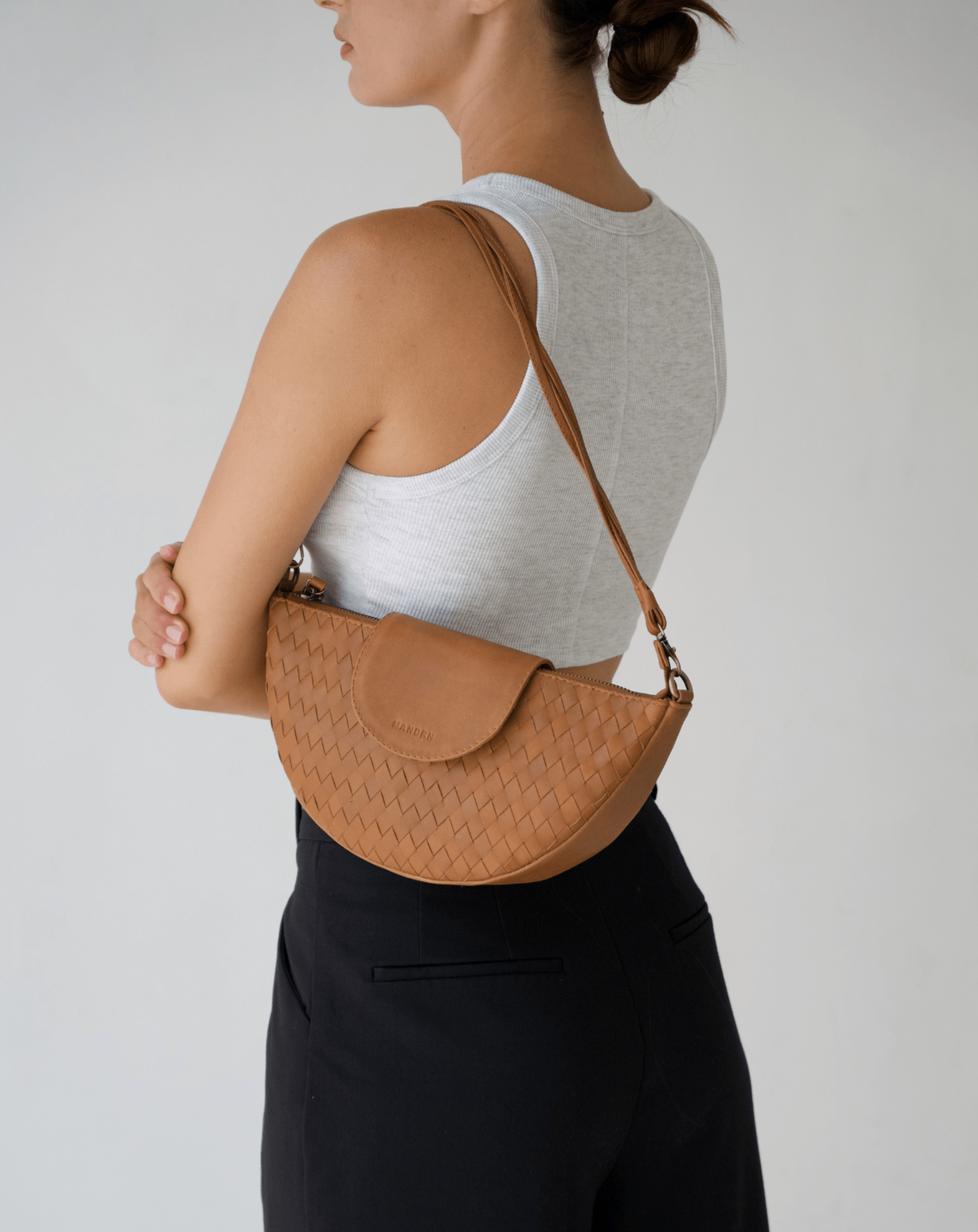 Mandrn Naomi Woven - Tan Bag