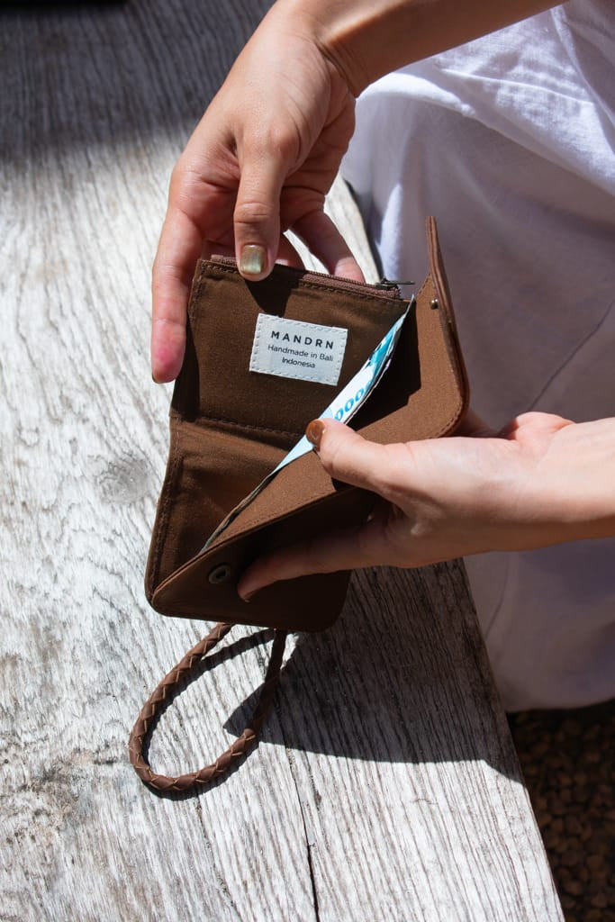 MANDRN Noa Wallet - Saddle Dark Wallets &amp; Money Clips