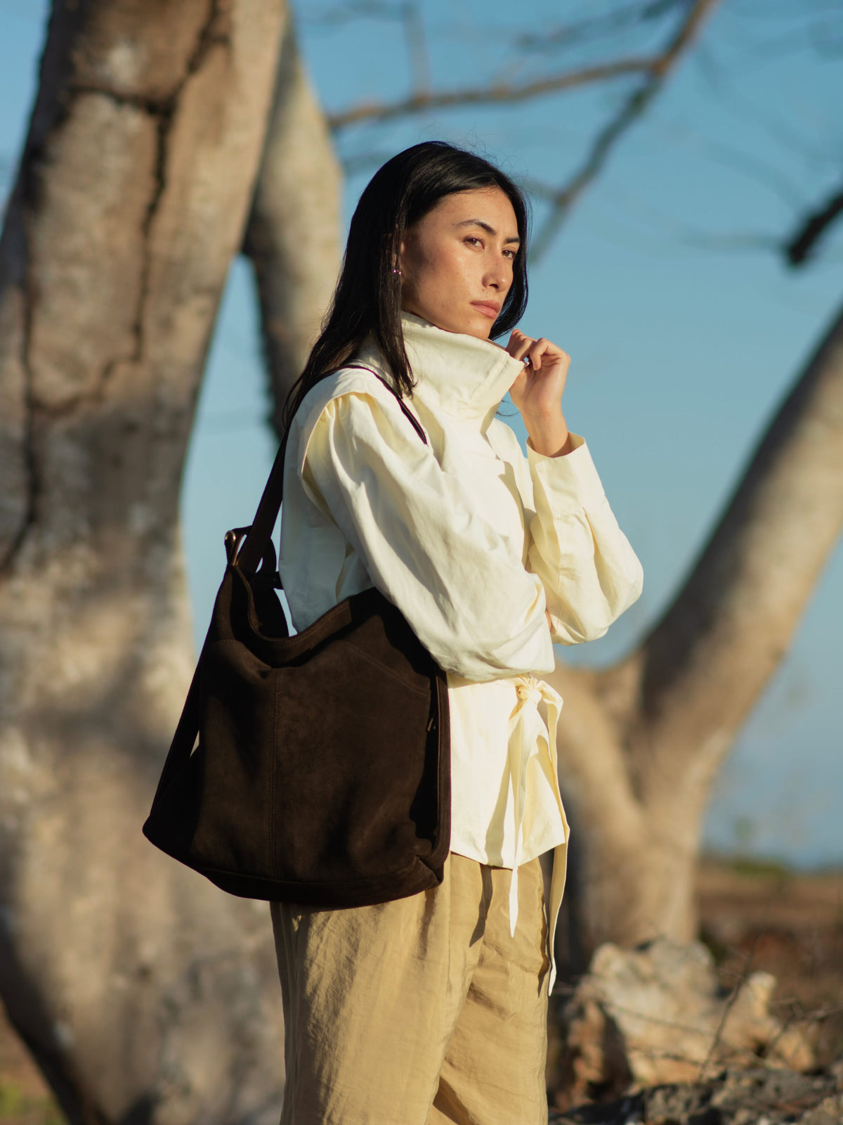 Mandrn [PRE-ORDER] Evra - Espresso Suede tote