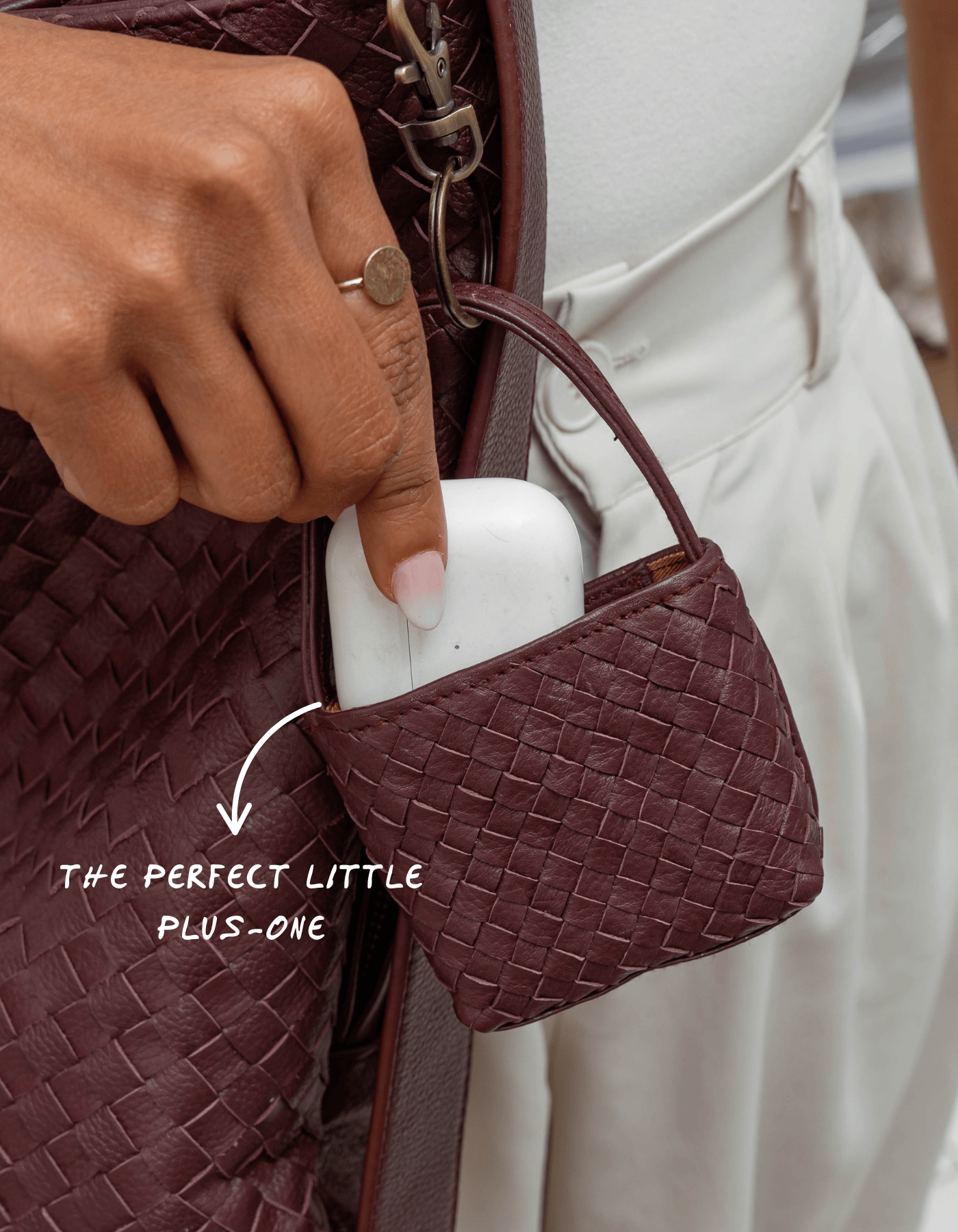 Mandrn [PRE-ORDER]- Mini Evra - Burgundy Keychain