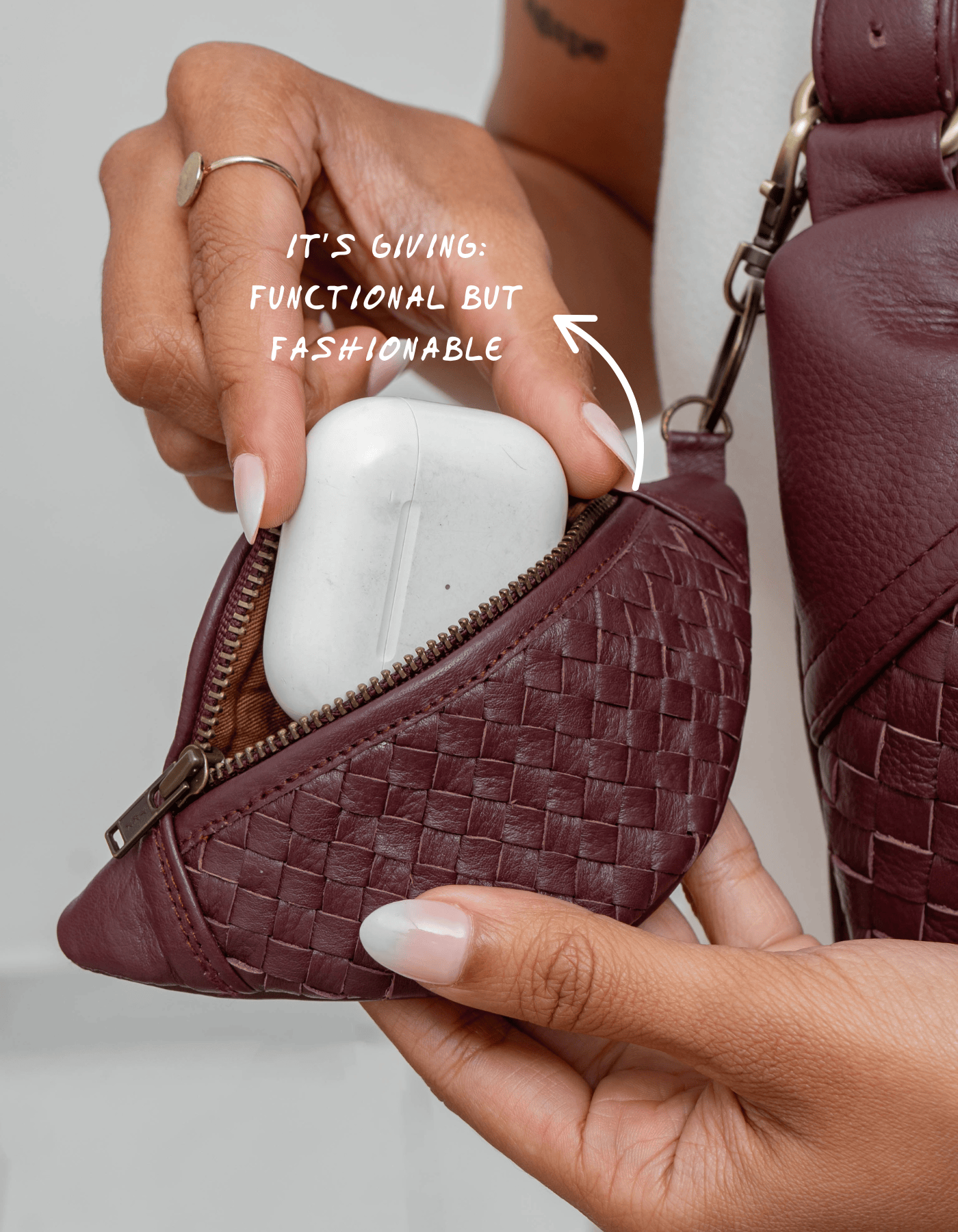 Mandrn [PRE-ORDER]- Mini Woven Atlas - Burgundy Keychain