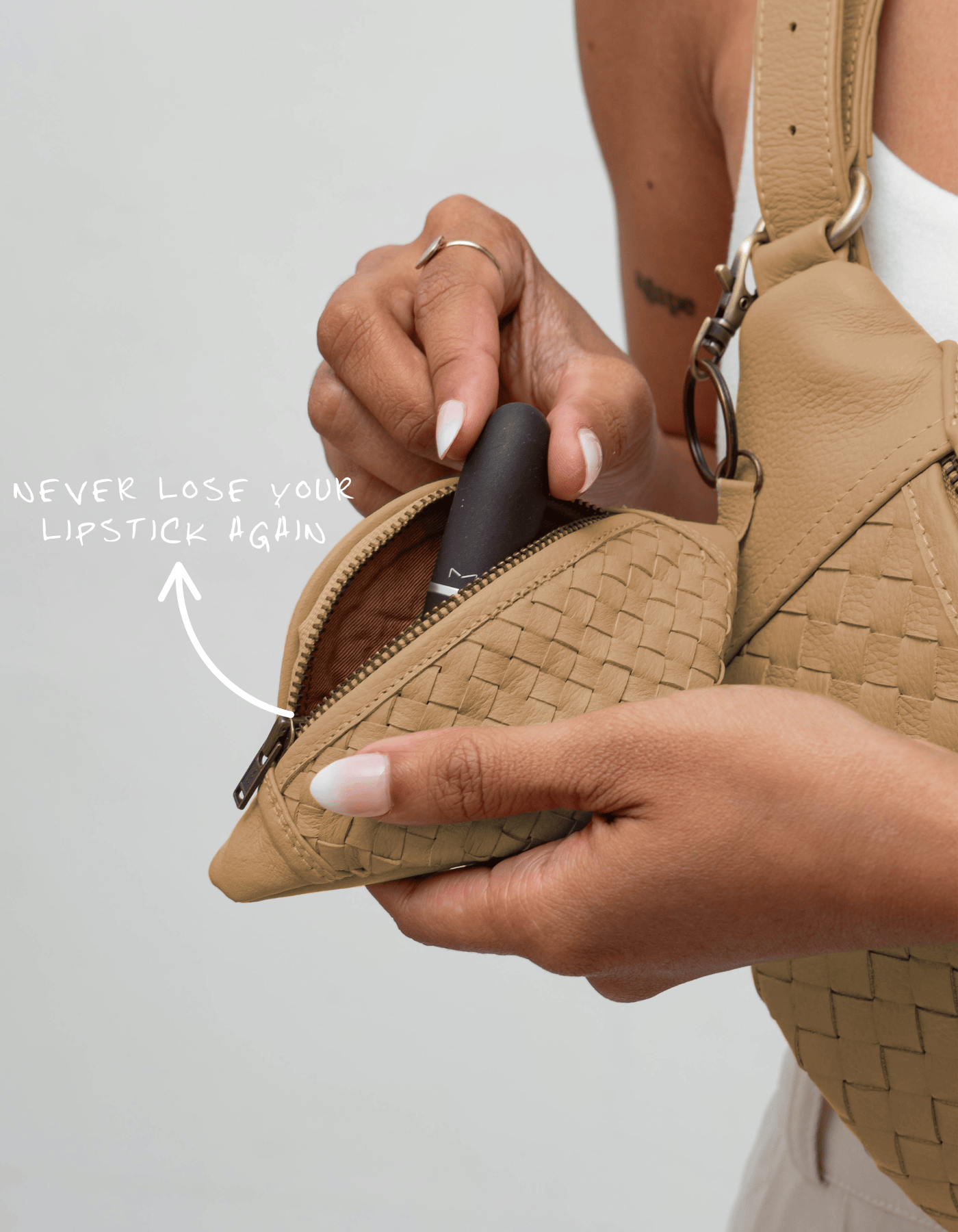 Mandrn [PRE-ORDER]- Mini Woven Atlas - Sand Keychain