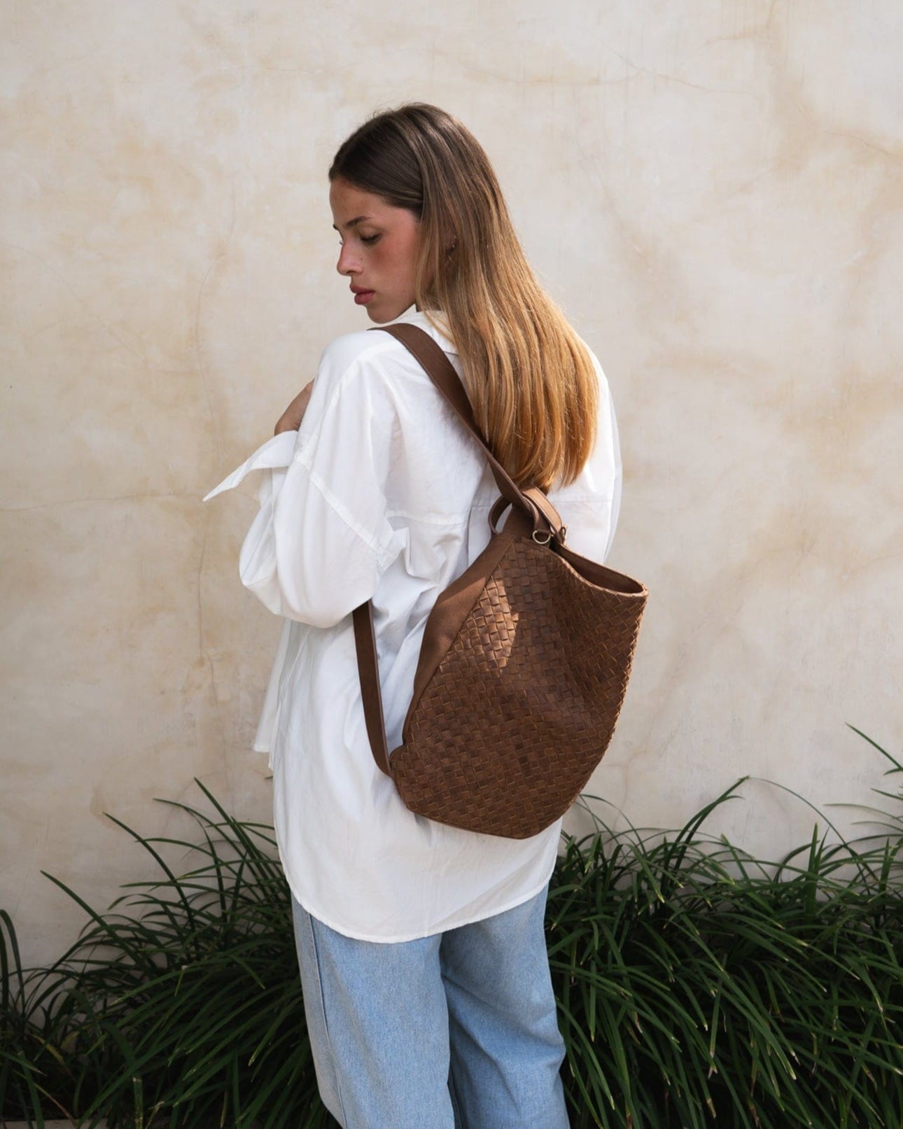 Woven Evra Tote - Saddle (Dark)