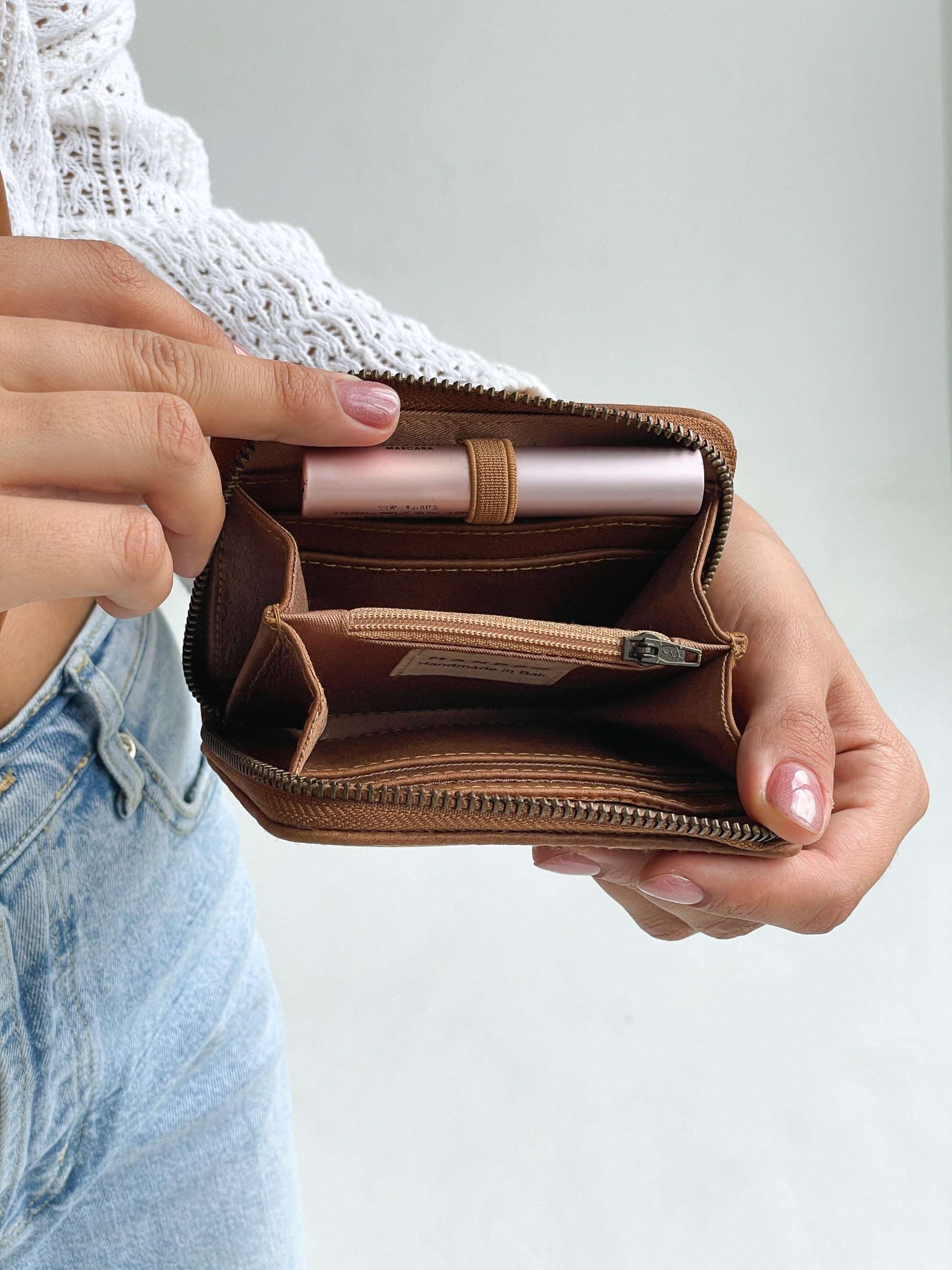 Mandrn Quin Wallet - Tan Wallets &amp; Money Clips