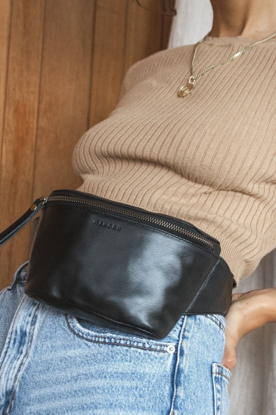 Mandrn Remy - Black Fanny Pack