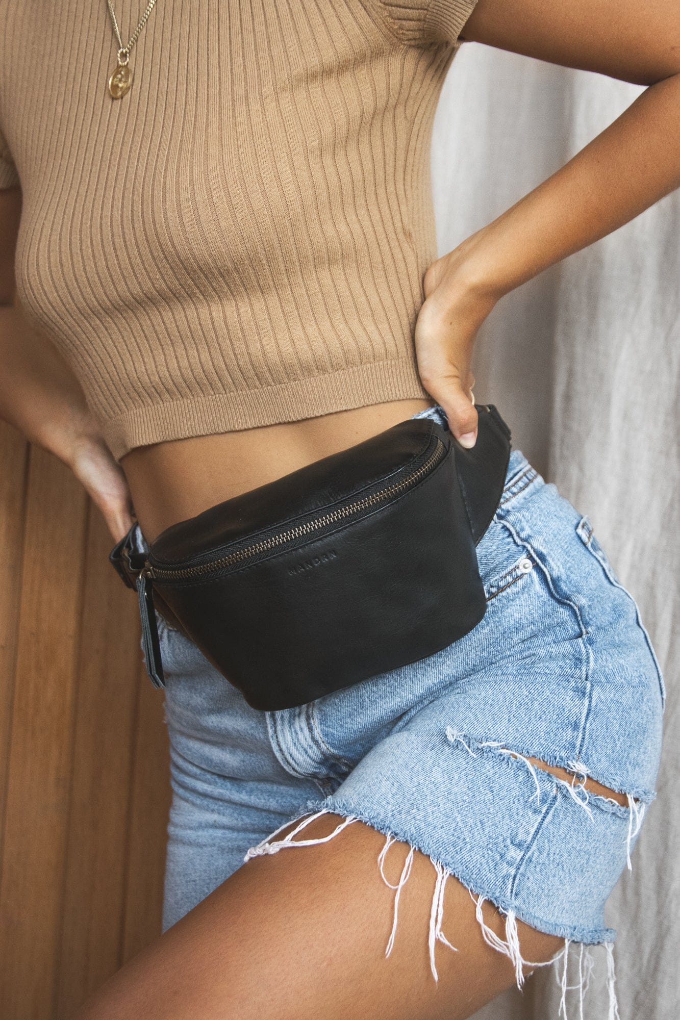 Mandrn Remy - Black Fanny Pack