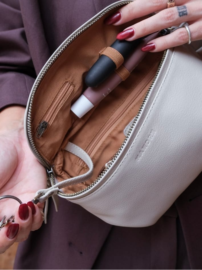 Mandrn Remy - Bone Fanny Pack