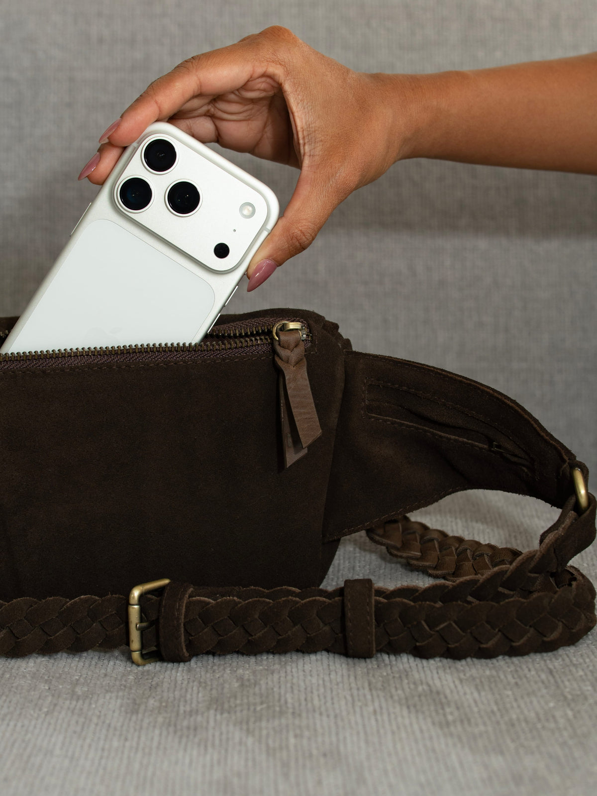 Mandrn Remy - Espresso Suede Fanny Pack