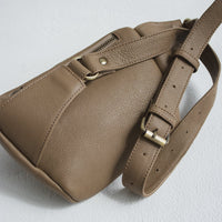 Mandrn Remy - Taupe 2.0 Fanny Pack