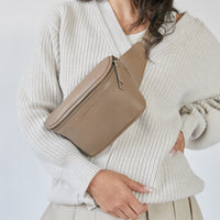 Mandrn Remy - Taupe Fanny Pack