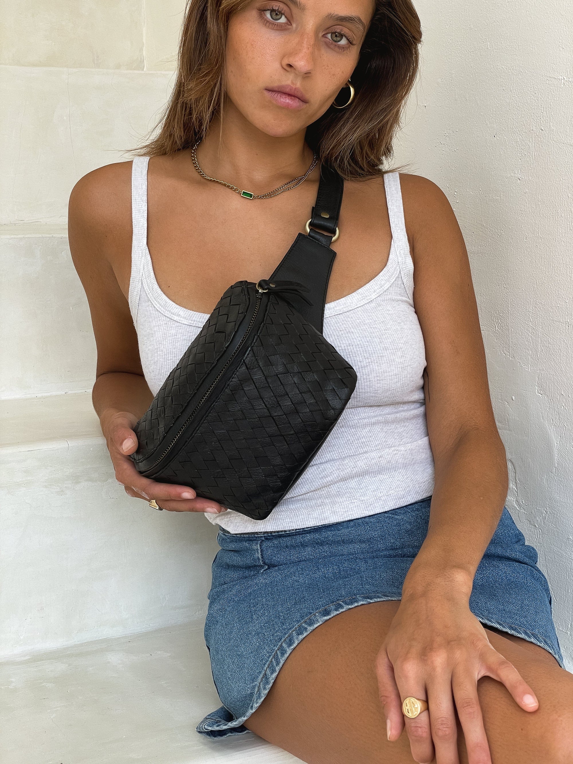 Mandrn Remy Woven - Black Fanny Pack