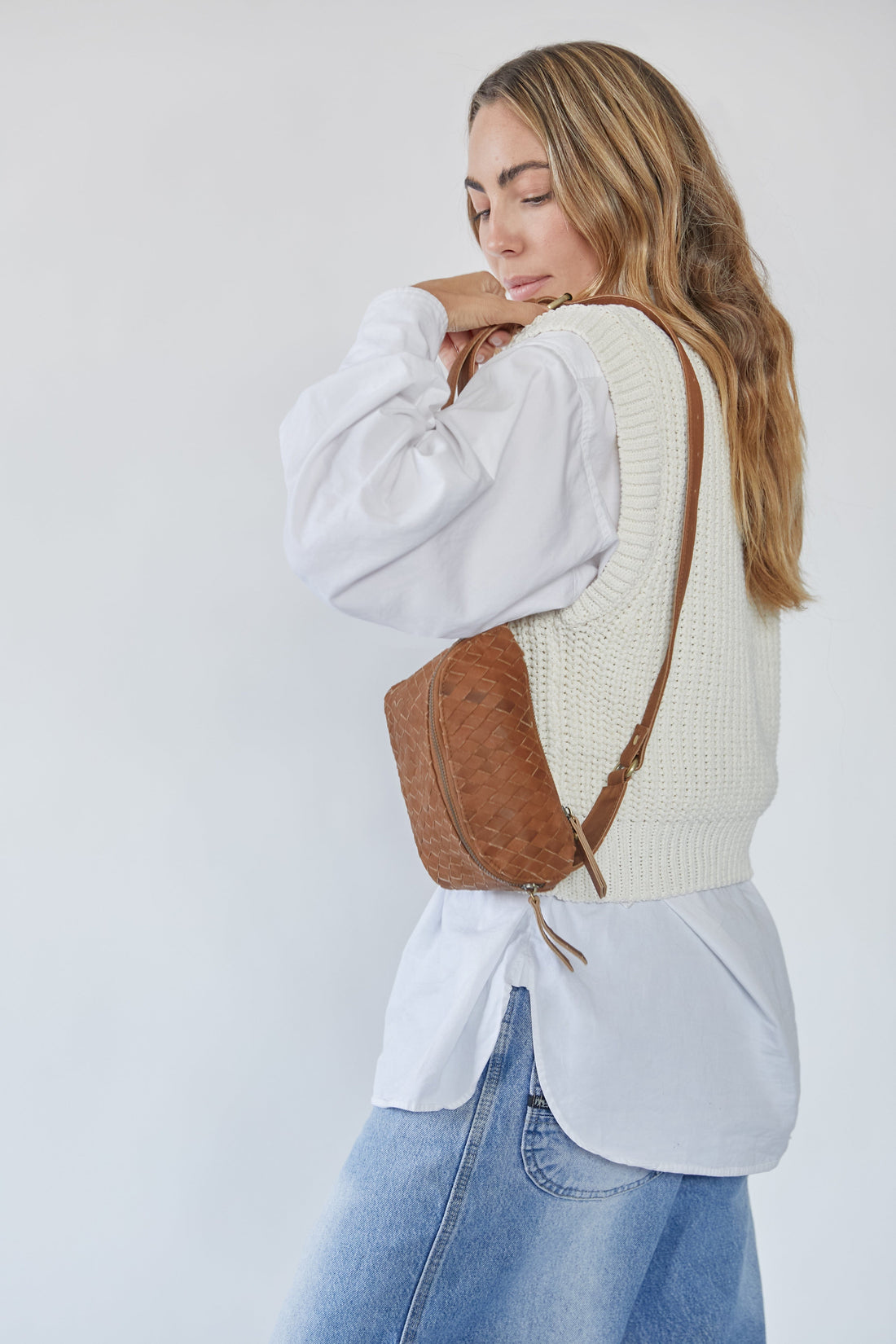Mandrn Remy Woven - Tan Fanny Pack