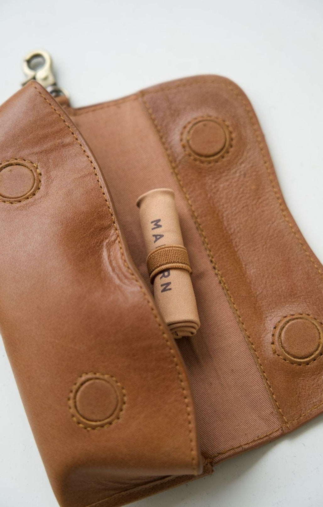 Mandrn Sol Case - Tan Sunglasses Case