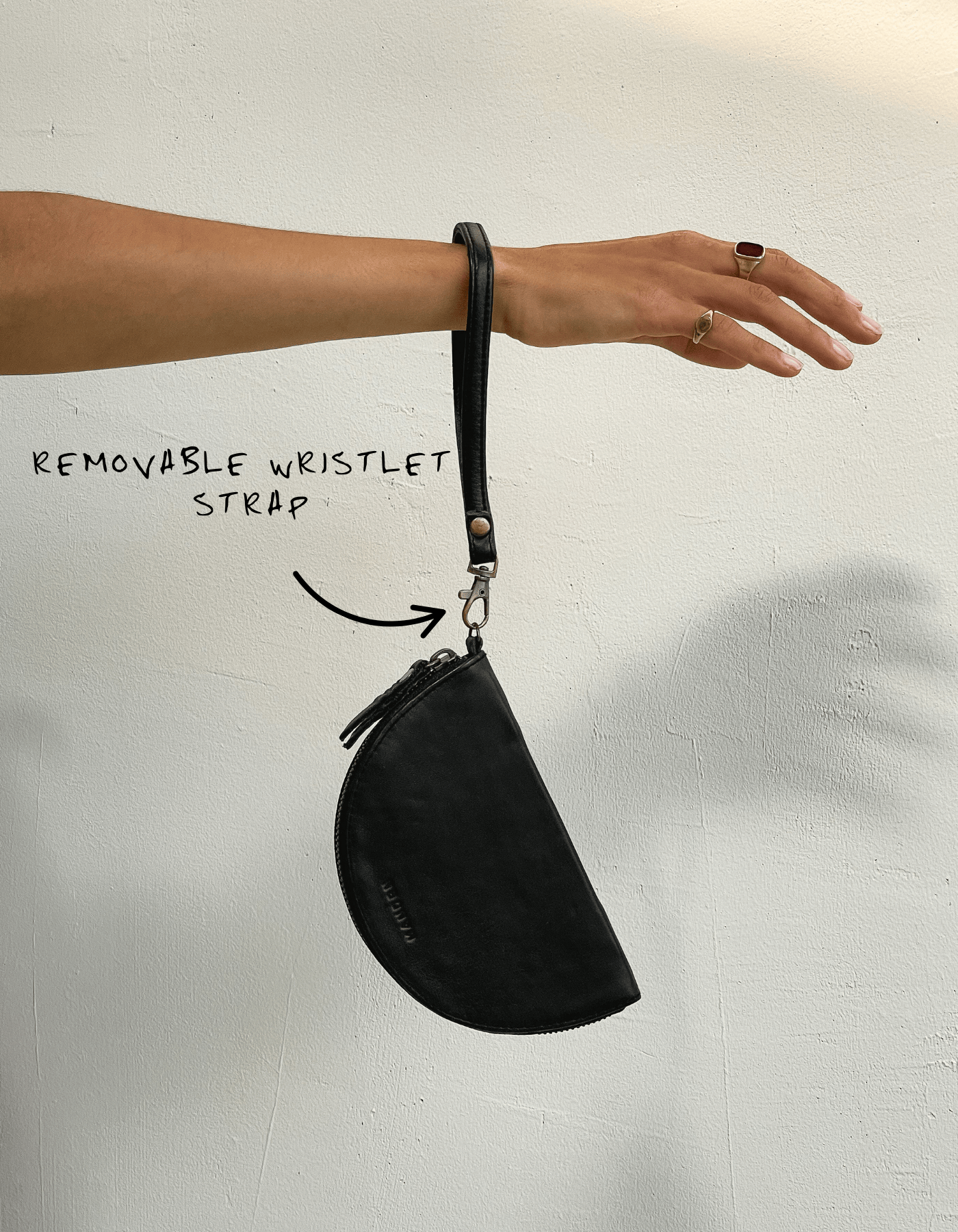 Mandrn Wedge Wallet - Black Wallets &amp; Money Clips